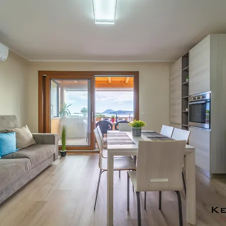 Smeralda Blue Sky Apartment